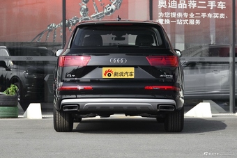2018款奥迪Q7 2.0T自动40TFSI舒适型