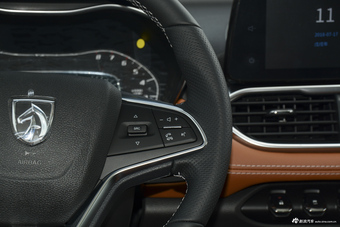 2017款宝骏510 1.5L自动豪华型