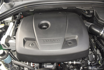 2017款沃尔沃XC60 2.0T自动T5 智进版