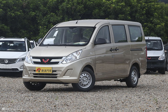 2012款五菱荣光1.5L加长标准型图片