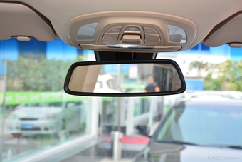 2017款宝骏560 1.5T DCT旗舰型