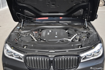 2018款宝马7系740Li 3.0T自动尊享型M运动套装xDrive黑焰版图片
