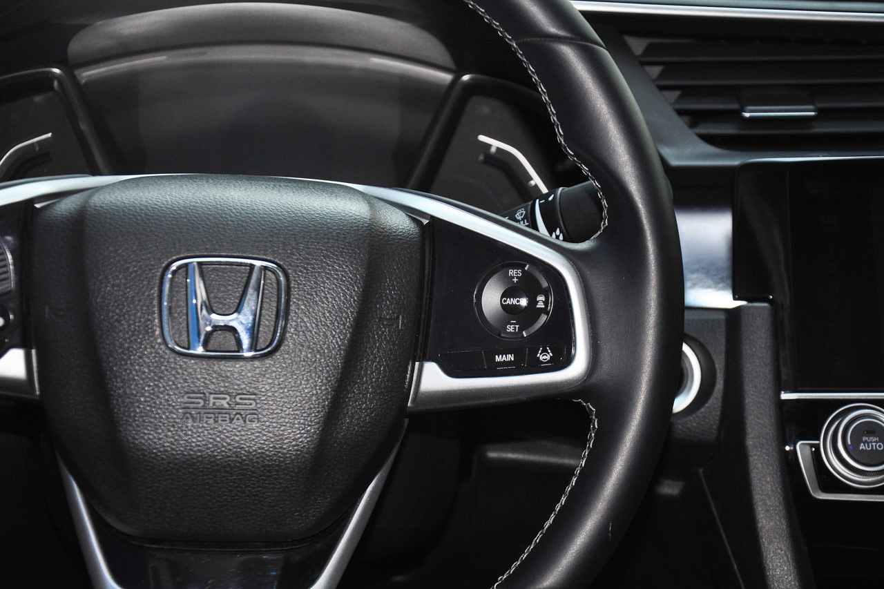 2016款思域1.5T自动220TURBO尊耀版