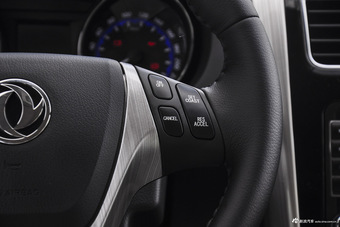 2016款风行S500 1.6L自动豪华型 爵士蓝