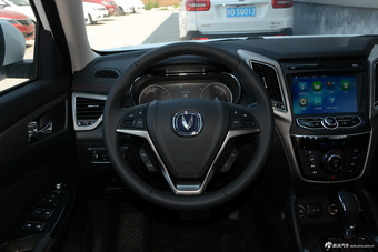 2017款长安CS75尚酷版 1.5T自动锋享型