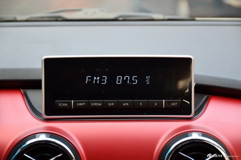 2015款北汽绅宝X25 1.5L手动标准型