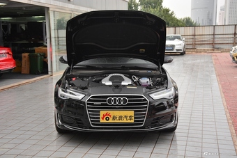 2018款奥迪A6L 3.0T自动30周年年型 45 TFSI quattro 运动型
