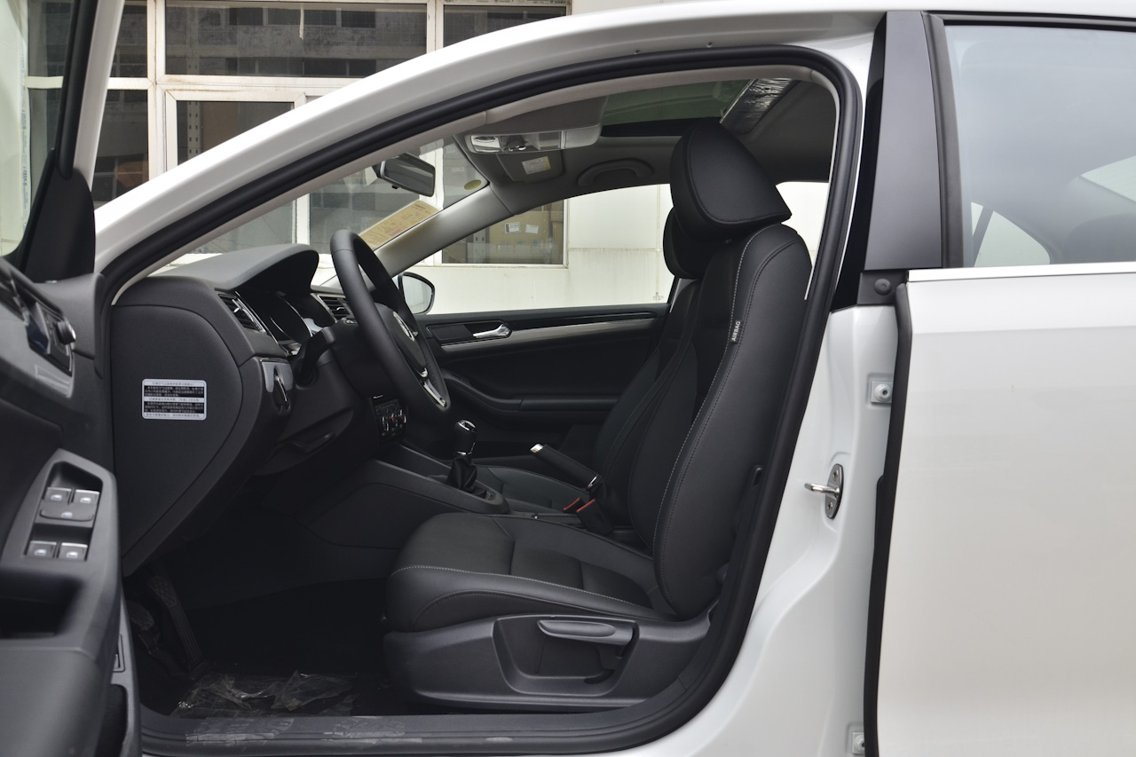 2017款速腾1.6L手动舒适型