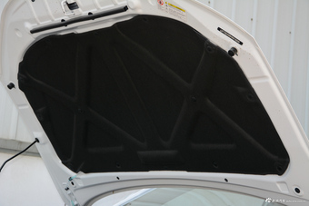 2017款吉利帝豪1.5L手动三厢百万款向上版