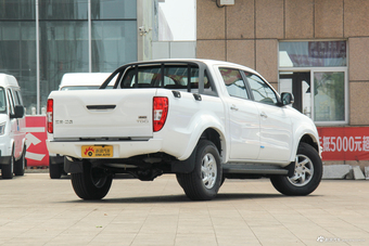 2017款域虎7 2.4T手动柴油两驱豪华版JX4D24A5L