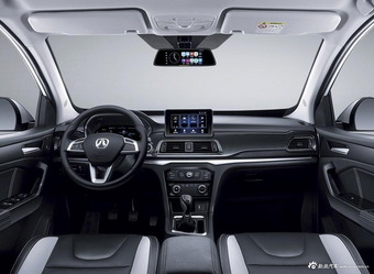 2017款北汽威旺M60