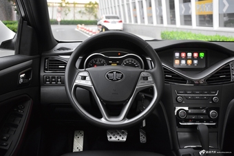 2018款奔腾B70 1.8T自动轿跑版互联智享型