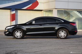 2016款奔腾B50 1.6L自动豪华型