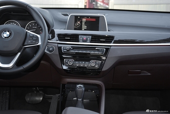 2018款宝马X1新能源 xDrive25Le