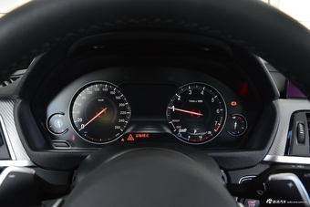 2019款宝马3系2.0T自动运动曜夜版320i M