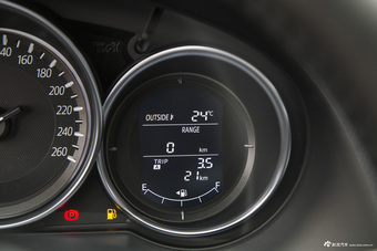 2017款阿特兹2.0L自动蓝天时尚版