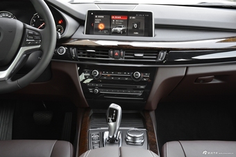 2018款宝马X5 3.0T 自动xDrive35i典雅型