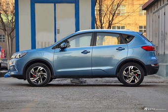 2017款东风风神AX5 1.4T自动趣享型