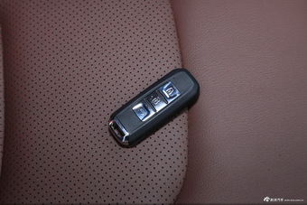 2017款宝骏560 1.5T DCT尊享型