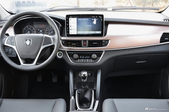 2017款伽途im6 1.5L手动智臻型