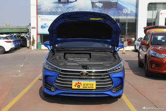 2017款比亚迪宋MAX 1.5T自动互联尊贵型