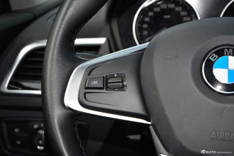 2018款宝马1系118i自动时尚型