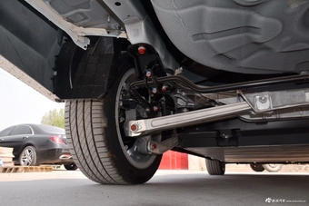 2018款比亚迪秦EV450 智联尊尚型