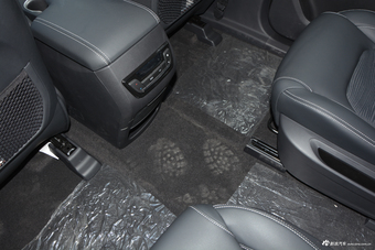 2017上汽大通D90 2.0T自动两驱水星