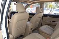 2016款宝骏730 1.8L AMT智能手动7座豪华型 7座