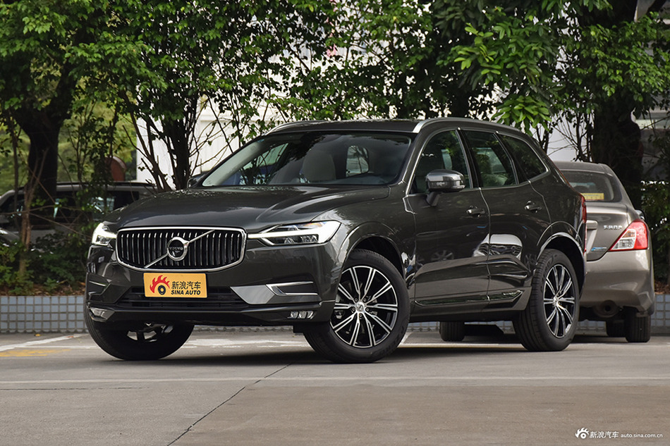 2018款沃尔沃XC60 2.0T自动四驱T5智雅豪华版