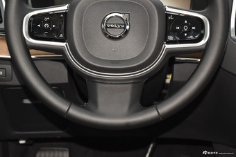 2018款沃尔沃XC90升级版 2.0T自动 T6智尊版