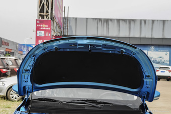 2016款昌河Q35 1.5L手动精英炫智版