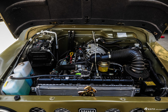 2016款战旗2.0L手动角斗士豪华型 国IV