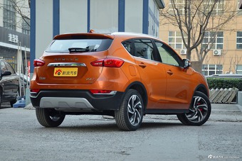 2017款东风风神AX5 1.4T 手动趣享型