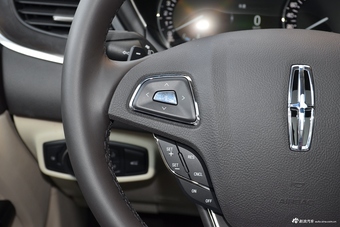 2019林肯MKC 2.0T自动四驱尊雅版 国VI