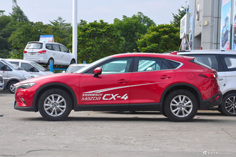 2016款马自达CX-4 2.0L自动两驱蓝天领先版