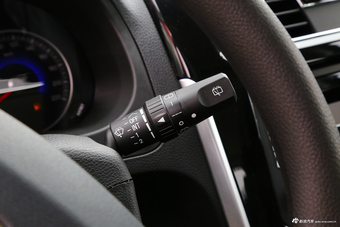 2018款风行F600L 2.0L手动舒适型