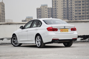 2017款宝马3系2.0T自动M运动型330i（白）