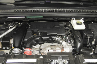 2016款标致3008 1.6THP自动至尚版