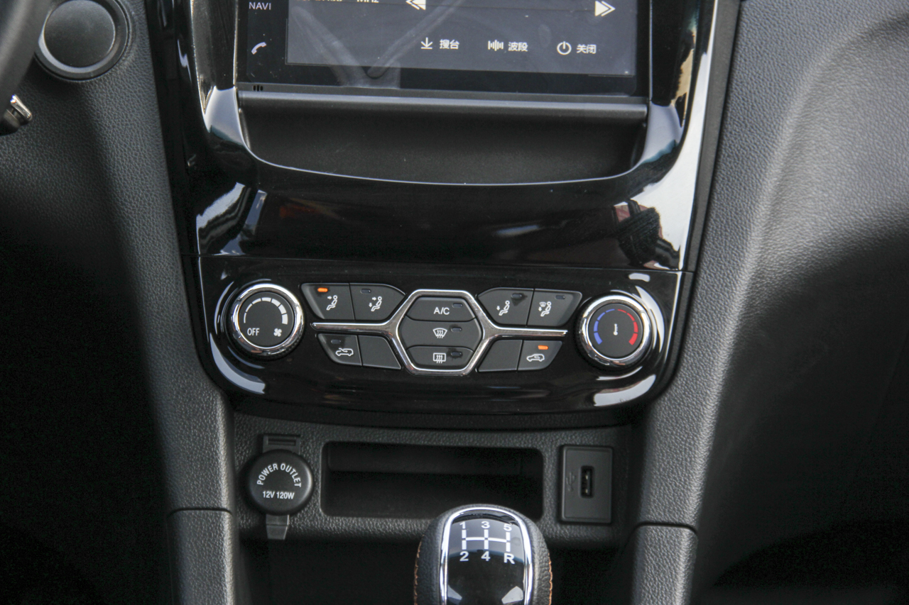 2018款开瑞K60 1.5L手动豪华型