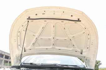 2016款奔腾B50 1.6L手动豪华型