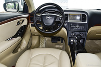 2015款海马M8 1.8T自动舒适型