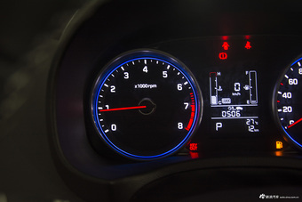 2017款现代ix25 1.6L自动智能型