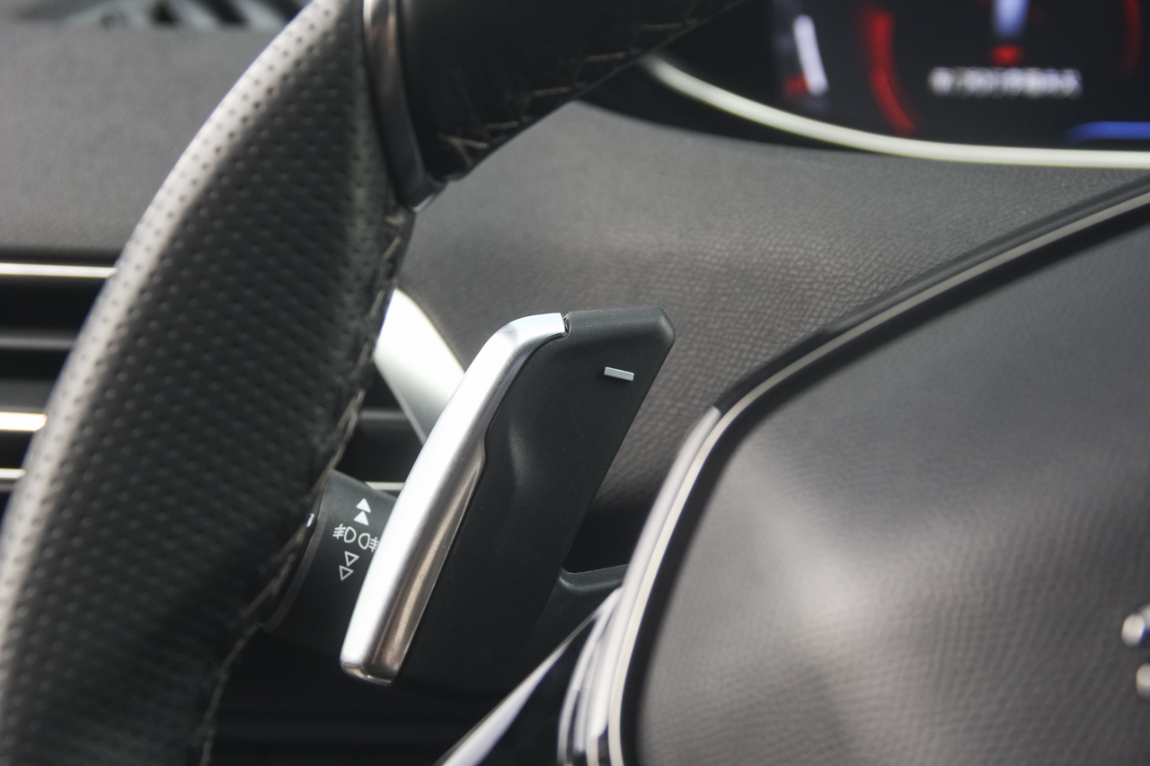 2017款标致5008 1.8T自动380THP豪华GT版7座