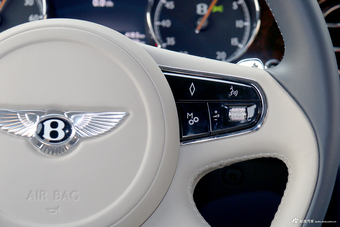 2016款慕尚6.8T自动长轴距版