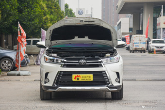 2018款汉兰达2.0T自动四驱尊贵版7座