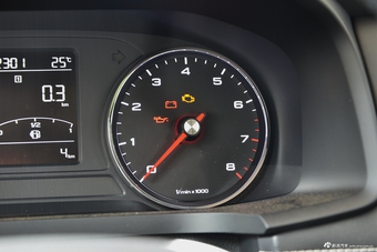 2017款荣威i6 1.5T手动豪华版20T