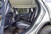 2016款自由光2.4L自动领先版 星光银