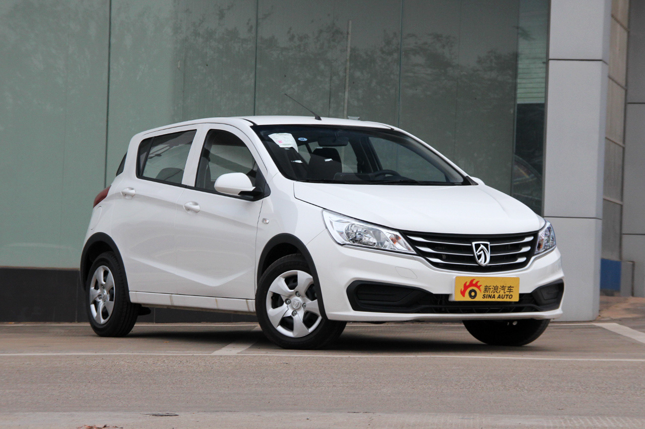 2016款宝骏310 1.2L手动舒适型