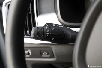 2017款沃尔沃S90 2.0T自动T4智逸版